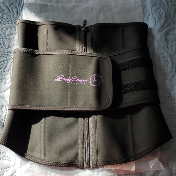 NWT Body Shaper (waist trainer) - Picture 2 of 7